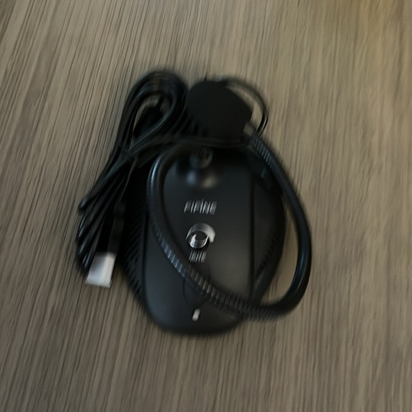 Fifine USB Mic for Podcast or Music - Picture 2 of 2